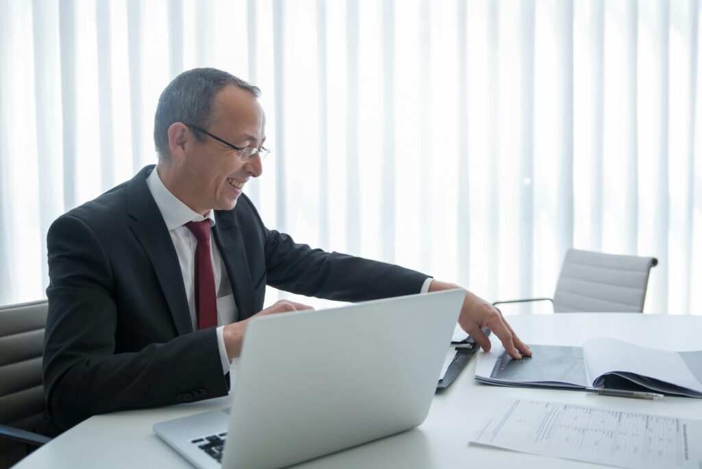 5 Raisons Essentielles d'Être en Ligne pour Votre Entreprise